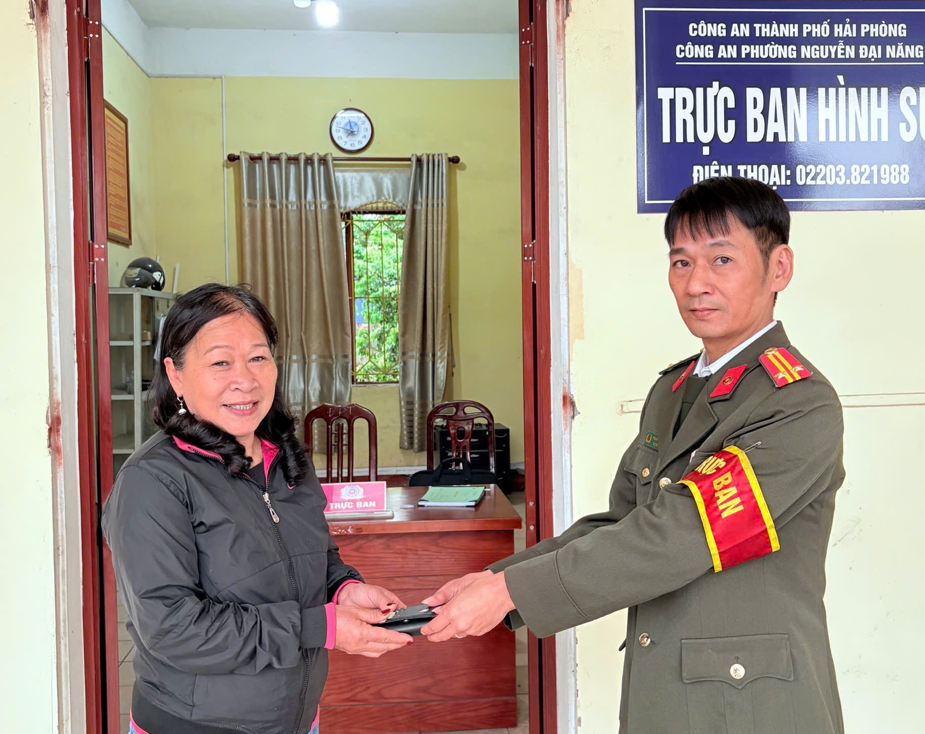 Thông tin về vụ việc 03 học sinh nhặt được của rơi trả lại người đánh mất tại phường Nguyễn Đại Năng